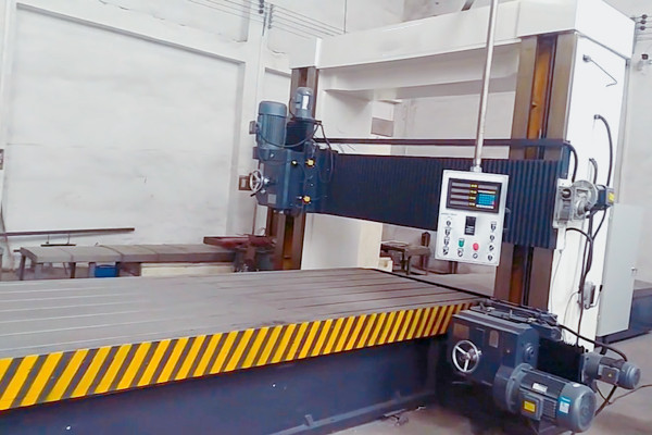 數(shù)控龍門銑床設(shè)備實(shí)拍圖